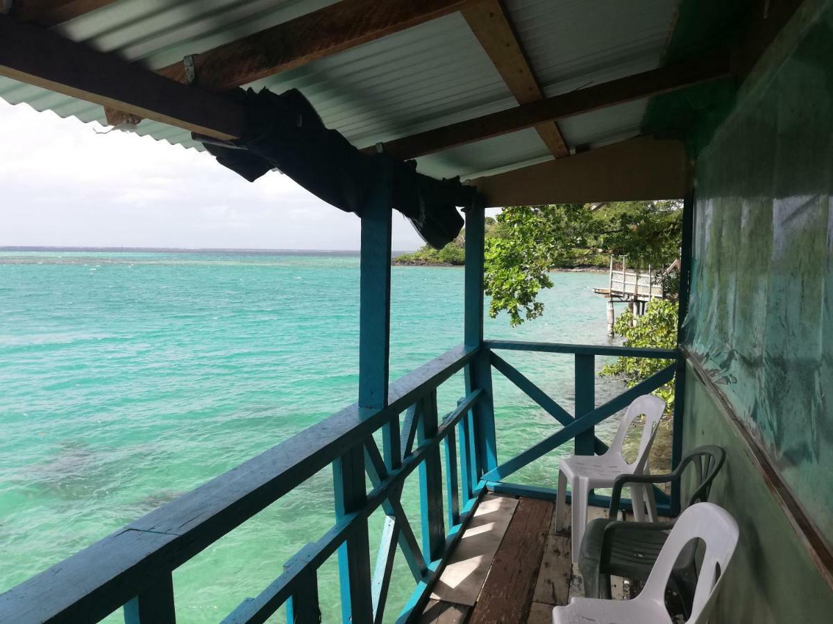 Lusia'S Lagoon Chalets Salelologa Buitenkant foto